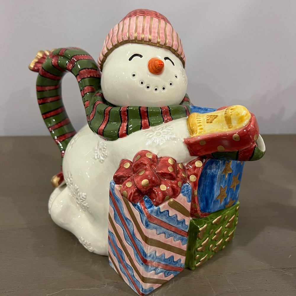 Fitz and Floyd Frosty Folks Teapot Vintage 1995
